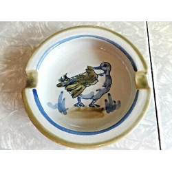 LOUISVILLE STONEWARE KENTUCKY RARE ROUND ASH TRAY in the "FLYING DUCK" PATTERN