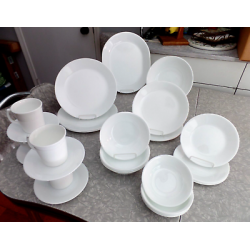 CORELLE by CORNING 29 PC. DINNERWARE SET in the CONTEMPORARY  "WINTER FROST"