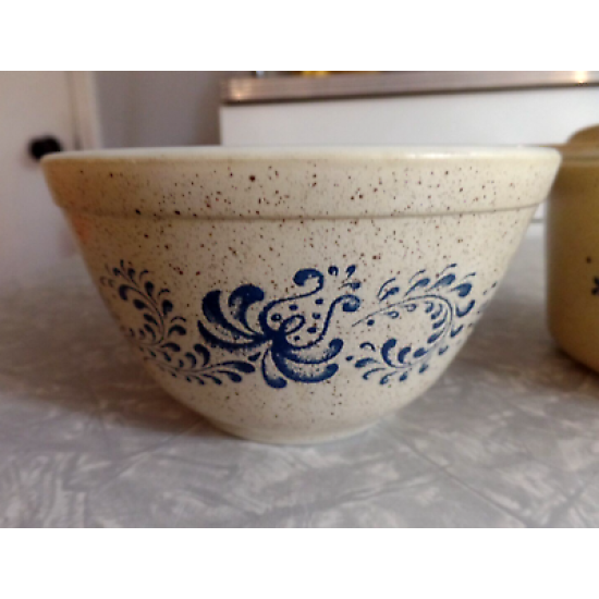 PYREX HOMESTEAD #401 MIXING BOWL & #473 CASSEROLE DISH with LID